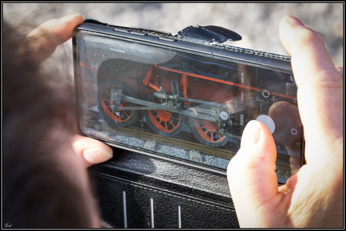 Und noch Schnell ein Handyschnappschuss vom 3 Kuppler ,... 
71.012 im Bahnhof Zrece. 8.10.2022