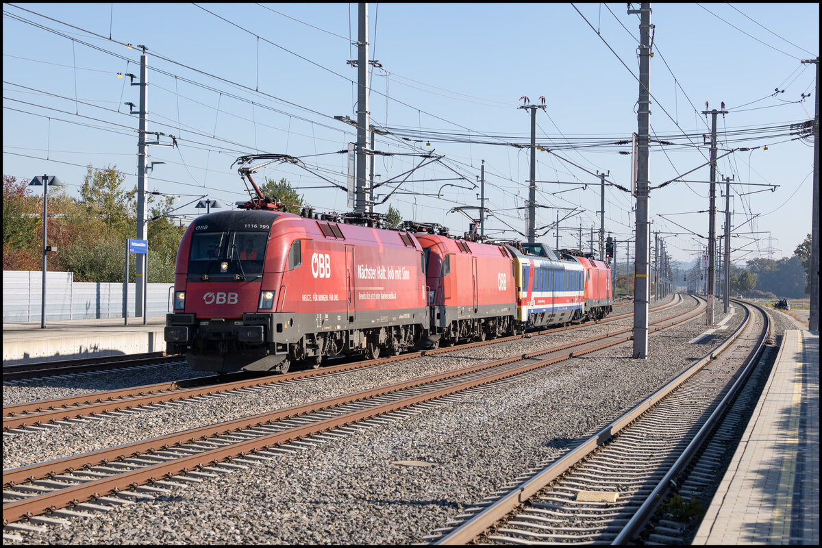 Und weiter geht`s mit Messfahrten auf der Koralmbahn . In der letzten Woche standen Testfahrten der Fahrleitung am Programm . Hier im Bahnhof Wettmanst�tten am  6. Oktober 2026 