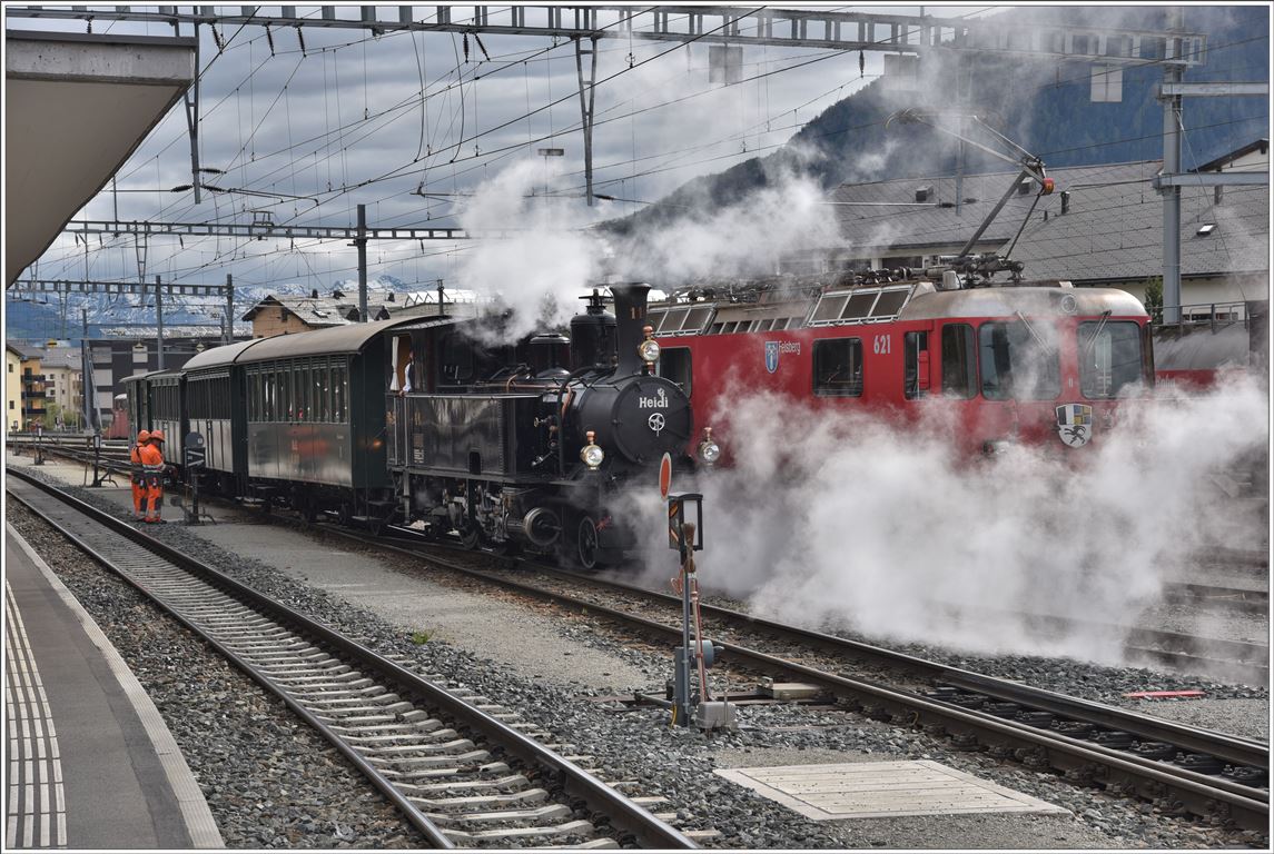 UNESCO Welterbetag bei der RhB. G 3/4 11  Heidi  Baujahr 1902 macht sich bereit für die Pendelfahrten zwischen Samedan und Pontresina. (12.06.2016)