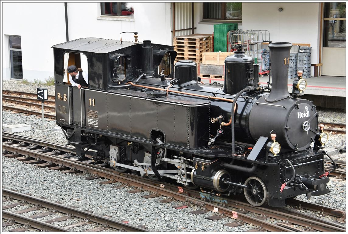UNESCO Welterbetag bei der RhB. G 3/4 Heidi muss in Pontresina auf die andere Zugsseite umsrtzen. (12.06.2016)
