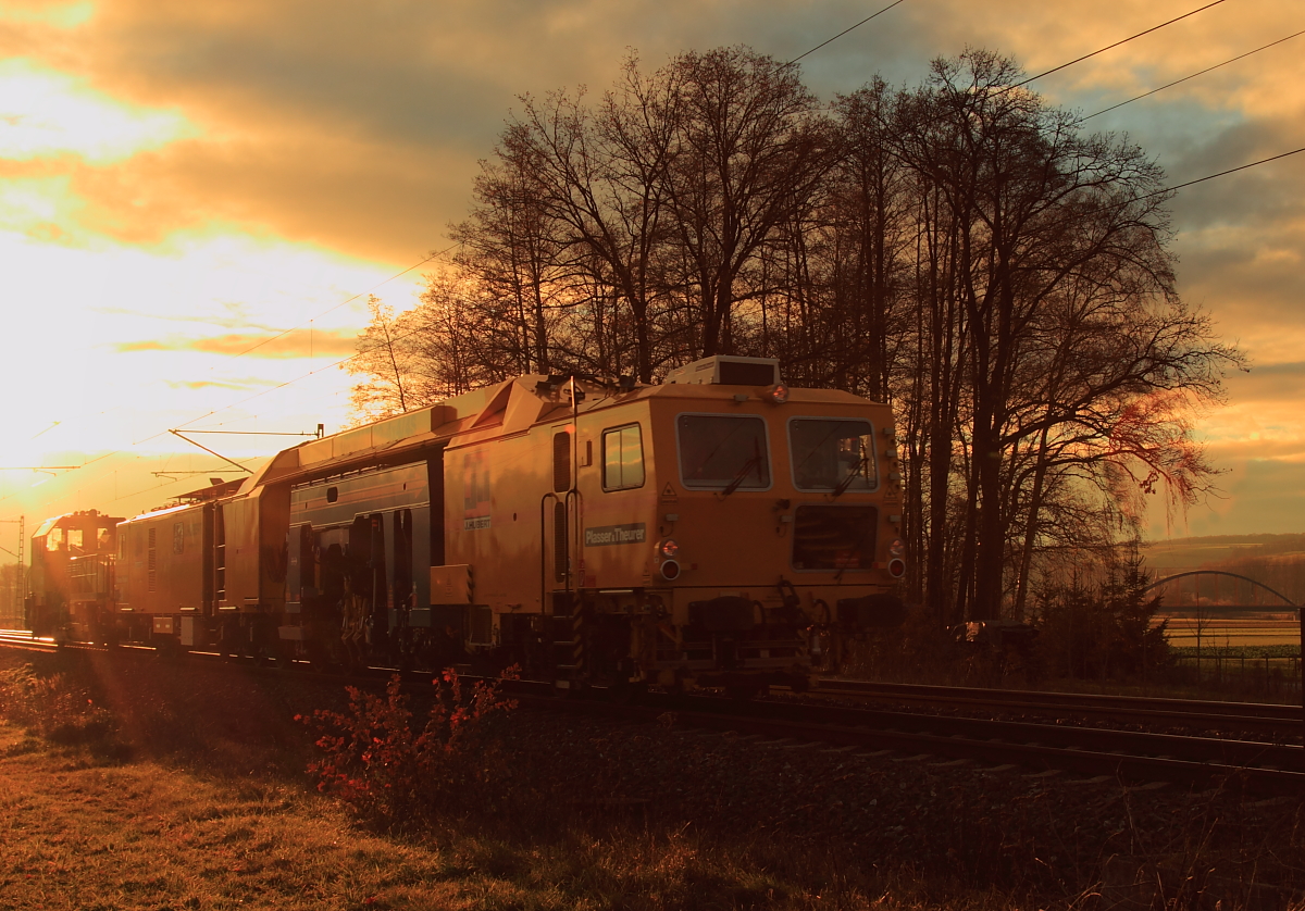 Unimat 09-4x4/4s J. Hubert bei Bad Staffelstein am 23.11.2016.