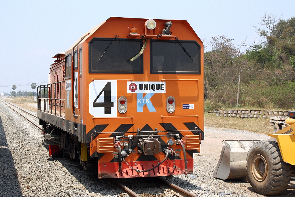 UNIQ 4 (Hersteller: Jiangsu Jinchuang Vehicle Co., Ltd., Type: JMD480FM, Baujahr: 2014/15) am 29.März 2023 in der Noen Makok Station.