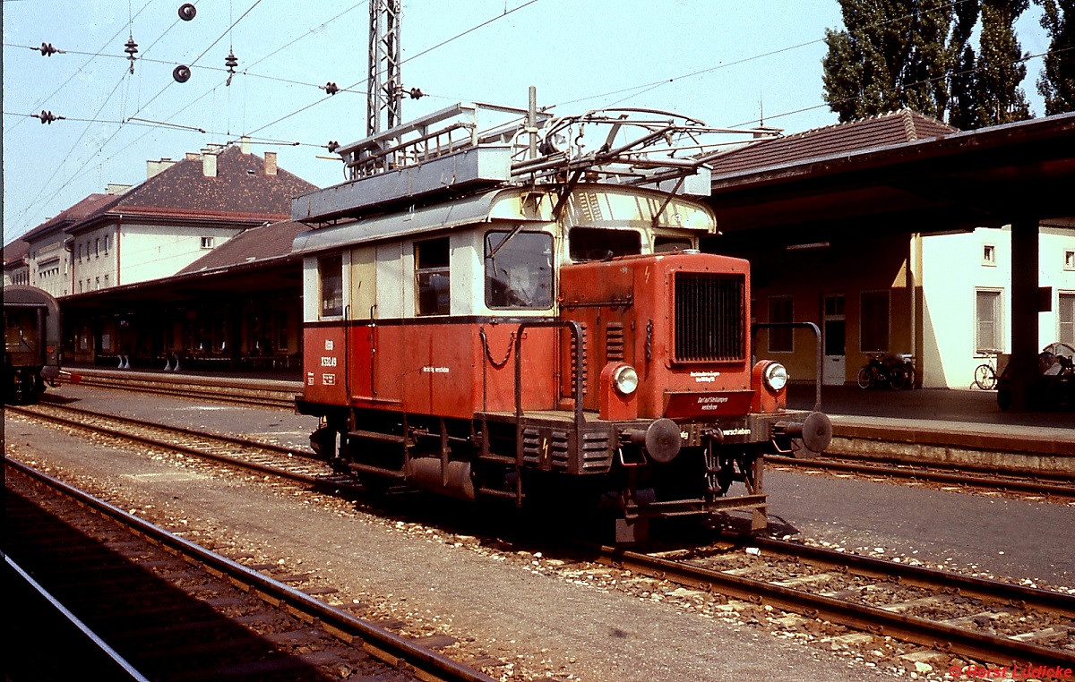 Unscheinbar, aber unentbehrlich: X532.49 im August 1979 im Klagenfurter Hauptbahnhof