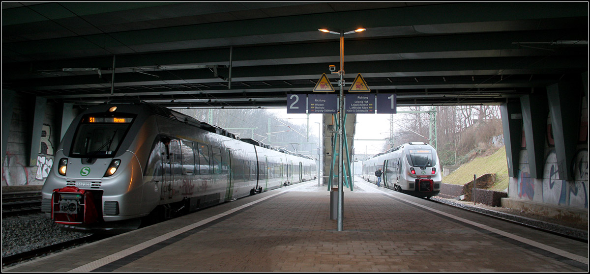 Unter der Brücke -

S-Bahnhalt Leipzig Völkerschlachtdenkmal.

02.02.2014 (M)