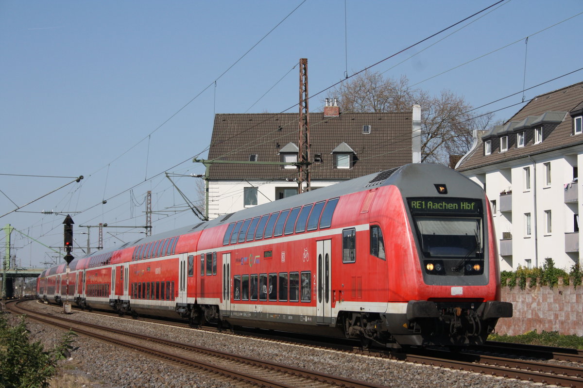 Unter Komplettregie von DB Regio NRW konnte am 05.06 dieser DoSto Steuerwagen in Düsseldorf Derendorf aufgenommen werden.