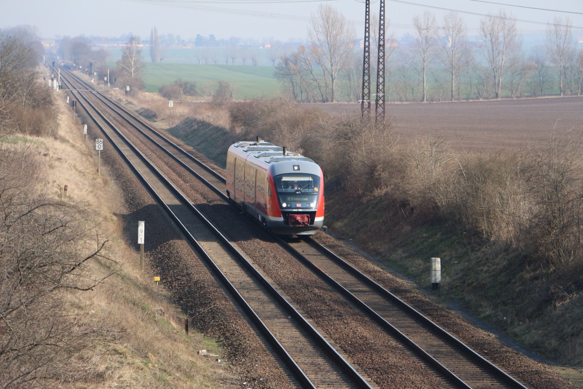 Unterwegs nach Halberstadt am 19.03.2015 Desiro der Regio DB aus Dessau zwischen Wegeleben und Halberstadt