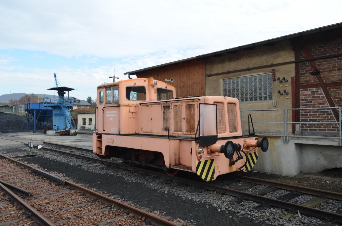 V 10 B Mit Anschrift  Interessengemeinschaft Weißeritztalbahn e.V. Lok 2    in Freital Hainsberg bei der Weißeritztalbahn 04.11.2015