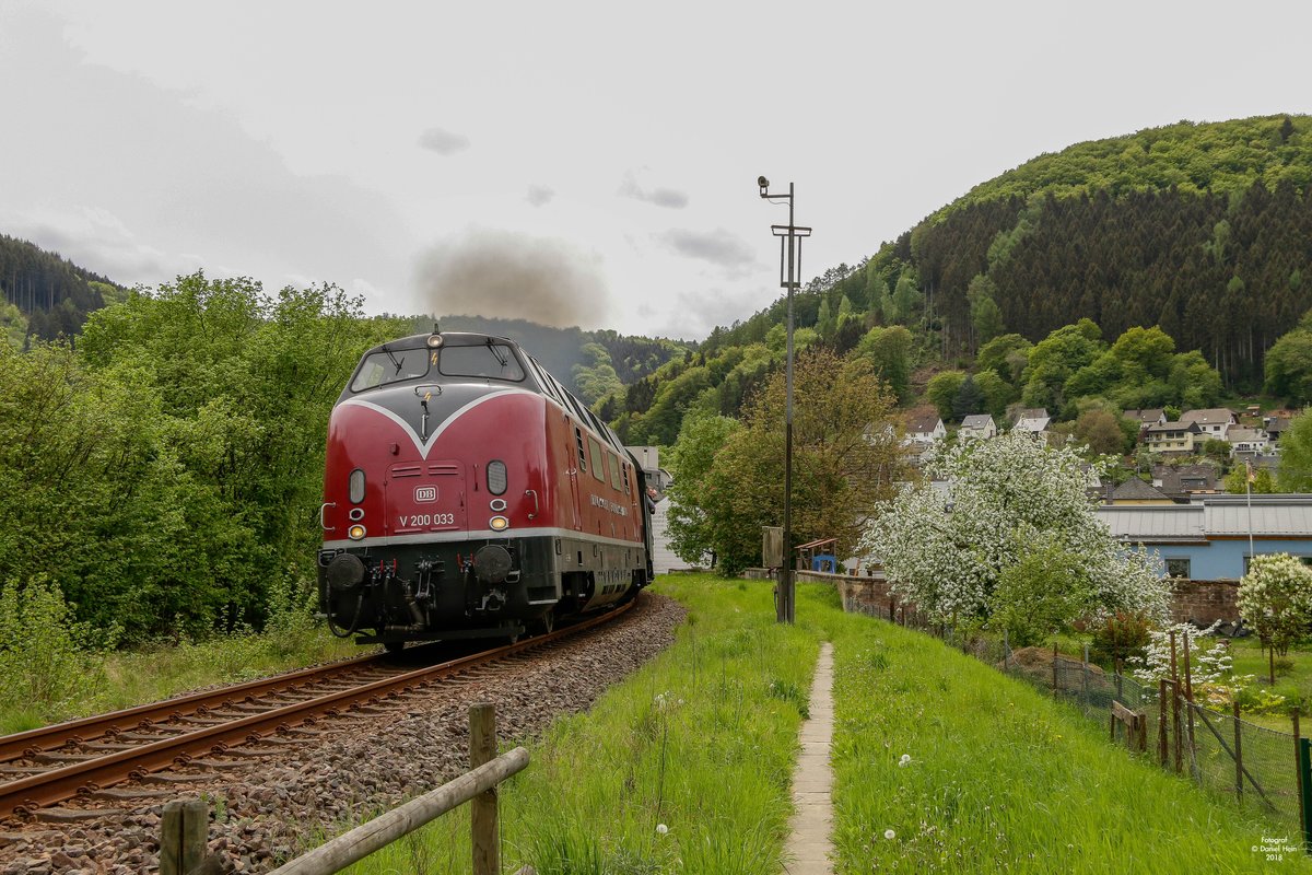 V 200 033 in Kordel, am 28.04.2018.