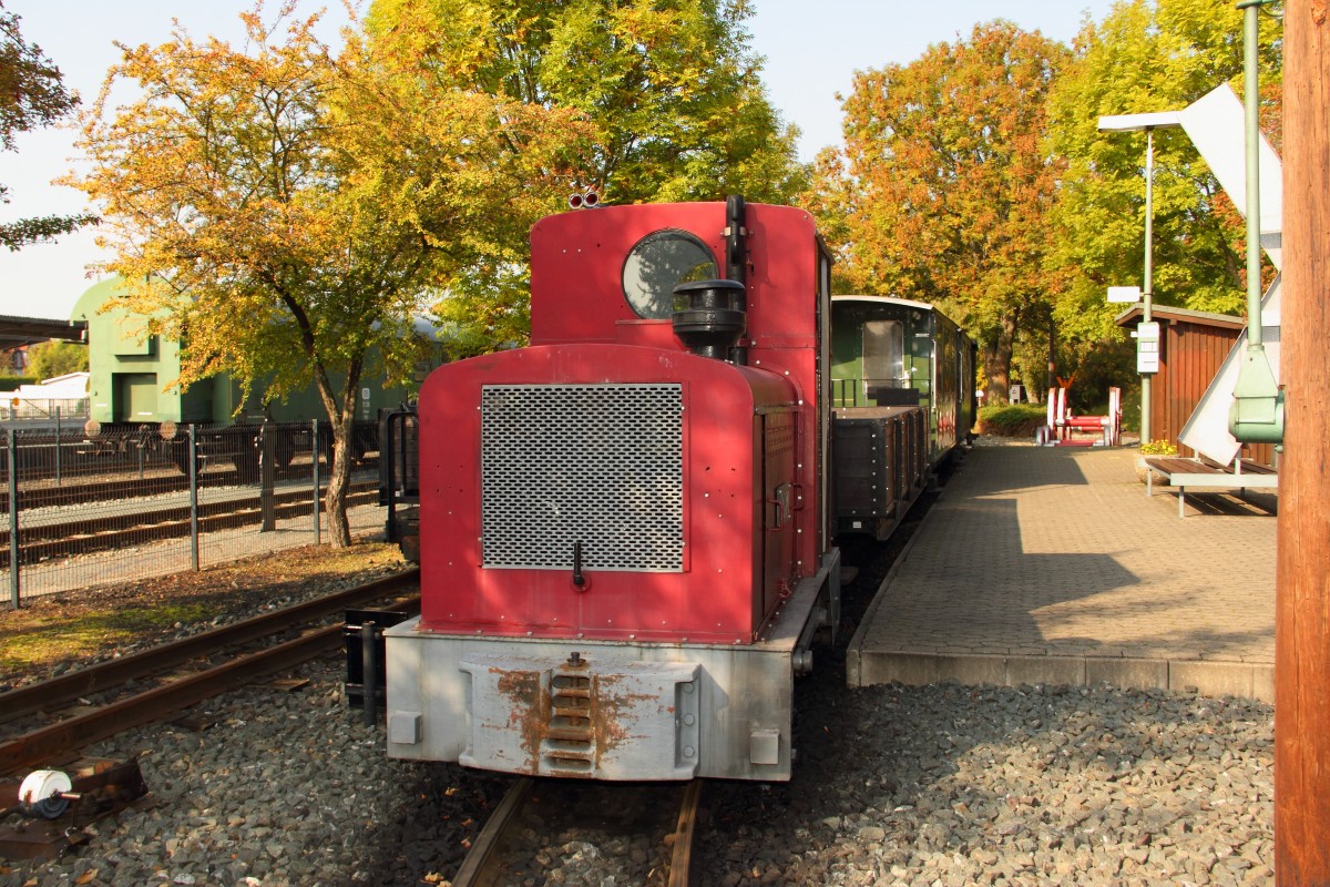 V 7201 (Deutz „OMZ 122“) in Neuenmarkt (DDM) am 08.10.2013.