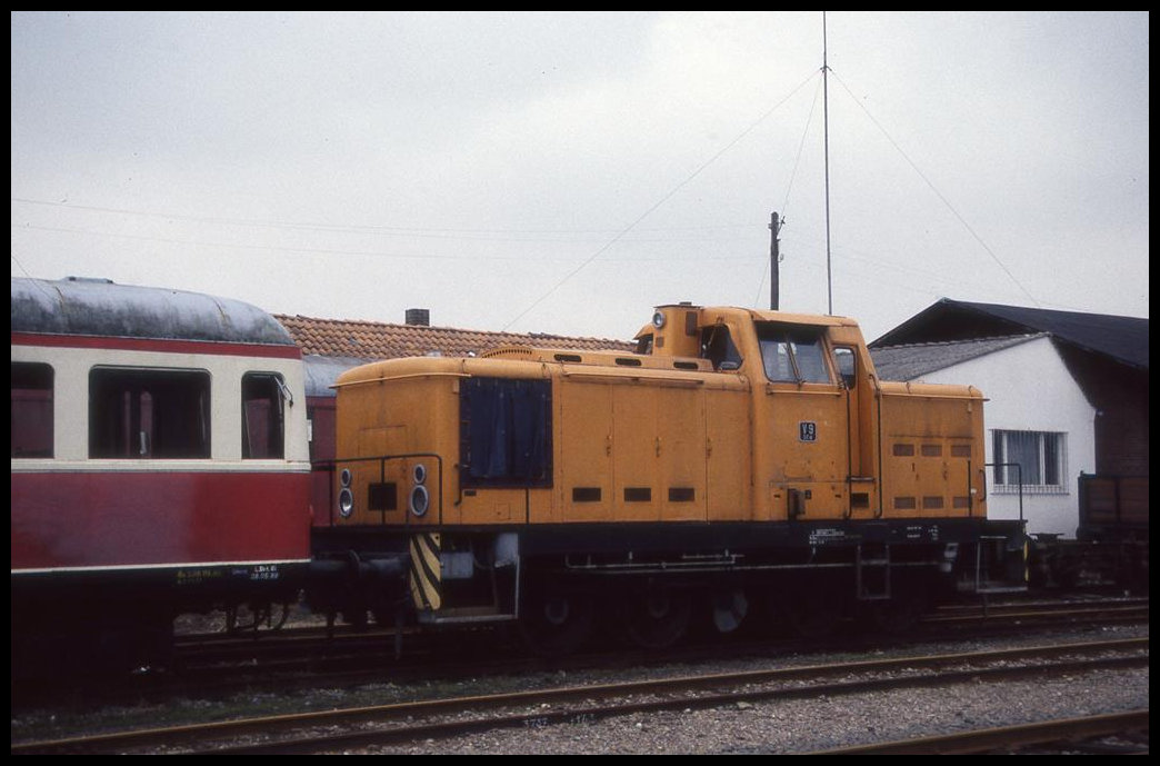 V 9, ex V 60 DR, der Dampf Eisenbahn Weserbergland am 6.4.1995 in Rinteln.