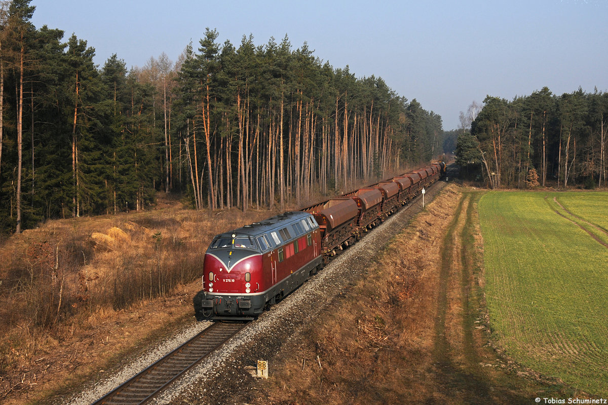 V180.05 (92 80 1203 161-5 D-SGL) + V270.10 (92 80 1221 124-1 D-SGL) mit Güterzug BauZ75662 am 21.03.2015 bei Irrenlohe