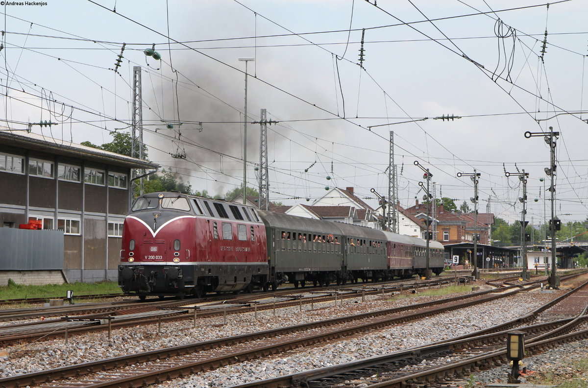V200 033 mit dem DPE 23058 (Stuttgart Hbf-Donaueschingen) in Villingen 9.6.18