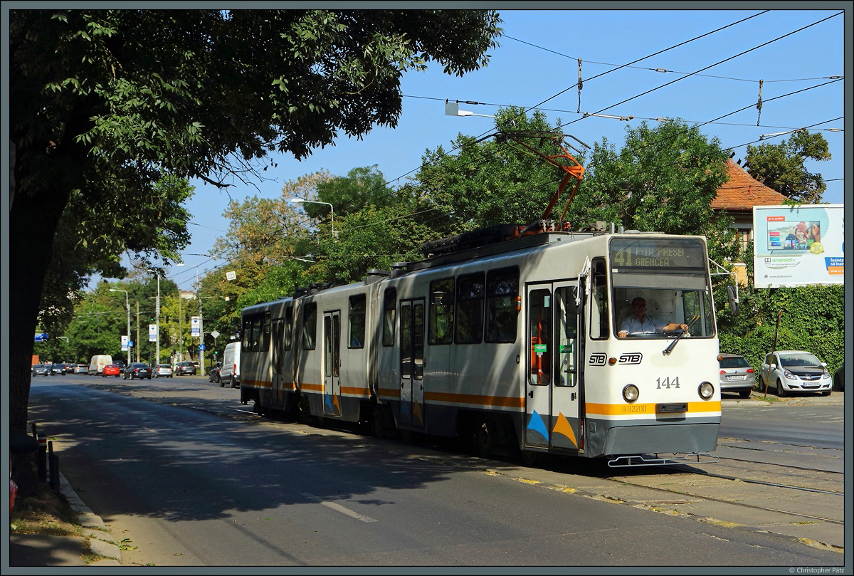 V3A-Wagen 144 rollt am 4.9.2019 als Linie 41 über den Bulevardul Mareșal Alexandru Averescu. 