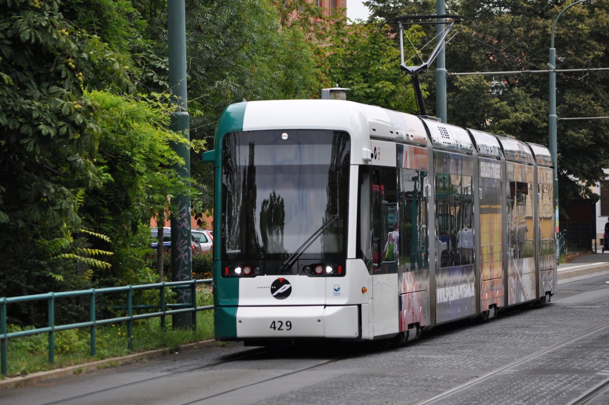 Vario Bahn 429 der VIP auf der Linie 94 nach Babelsberg Fontane Strae. Aufgenommen am 21.08.2013 Luisenplatz Sd.