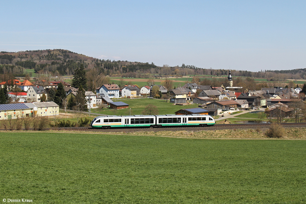 VBG 642 als OPB 74263 am 19.04.2015 bei Pechbrunn.