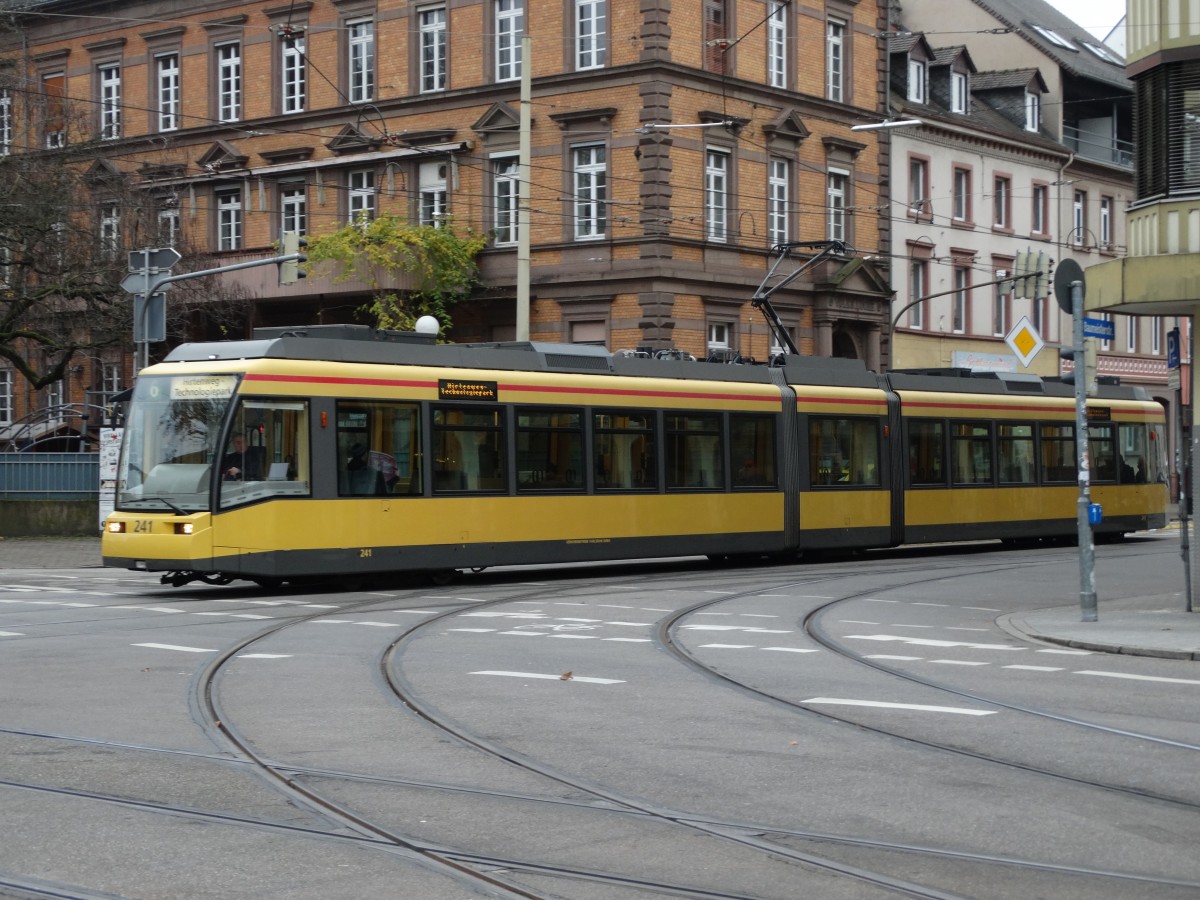 VBK Wagen 241 am 04.12.14 in Karlsruhe 
