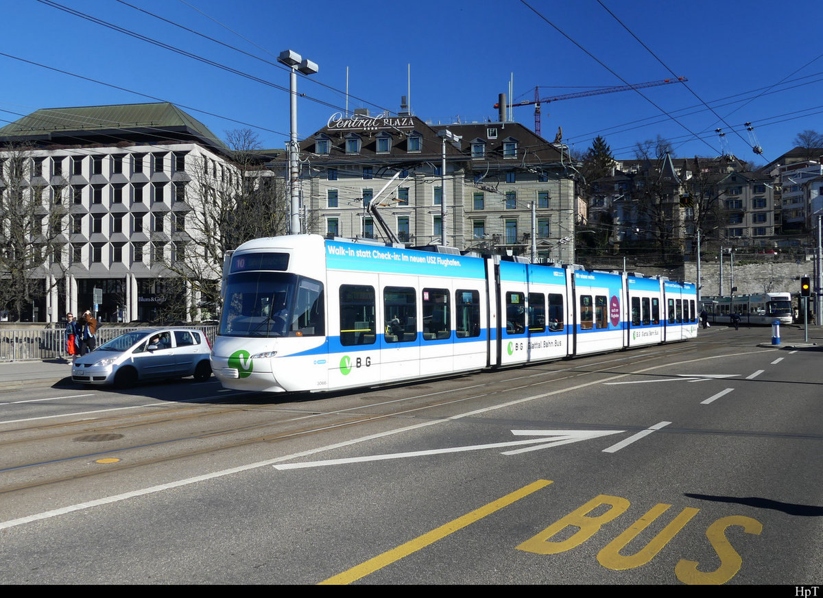 VBZ / VBG - Tram Be 5/6 3066 unterwegs auf der Linie 10 in Zürich am 21.02.2021