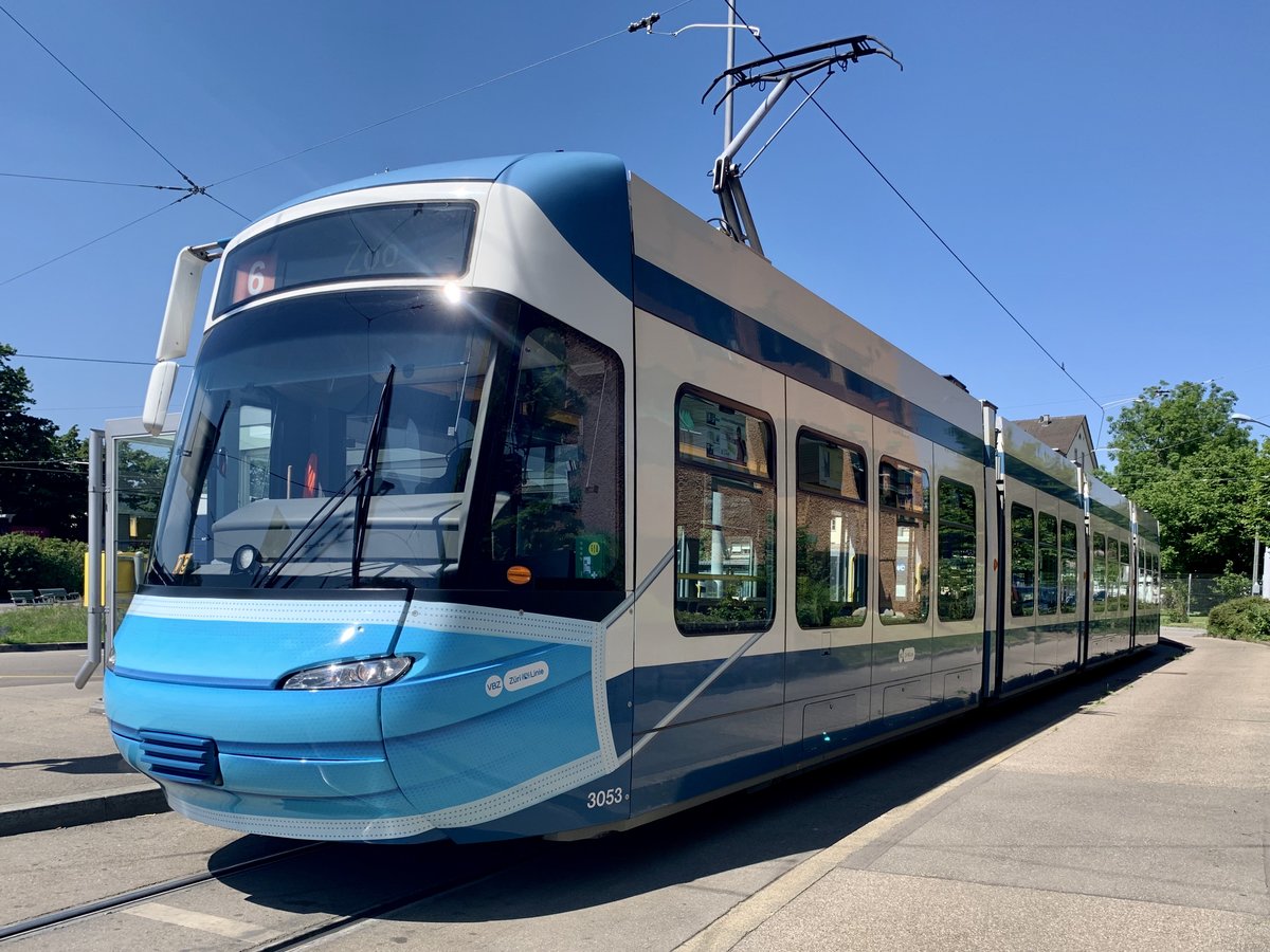 VBZ Be 5/6 3053 mit  Masken Front  am 18.5.20 bei der Endstation Werdhölzli.