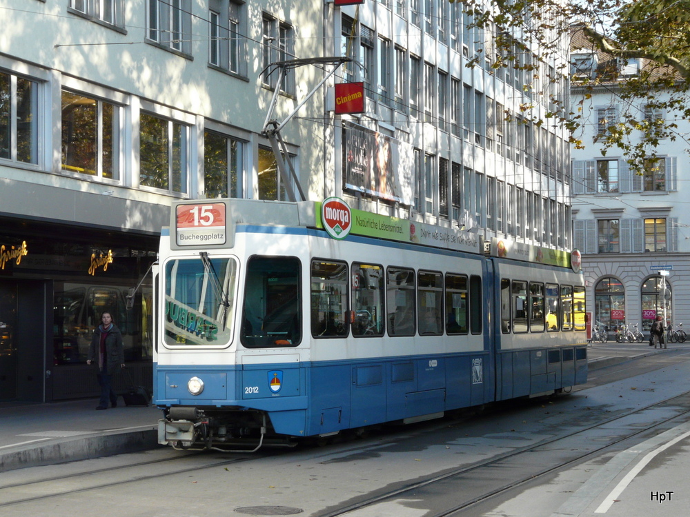 VBZ - Tram Be 4/6 2012 unterwegs auf der Linie 15 in Zürich am 17.10.2013