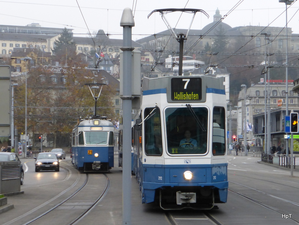 VBZ - Tram Be 4/6 1674 und Be 4/8 2112 unterwegs am Sonntag 30.11.2014