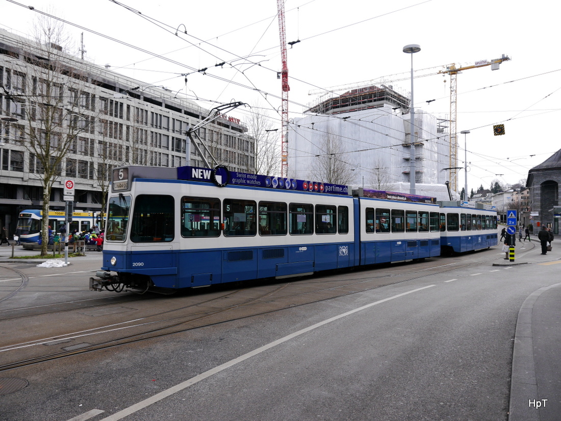 VBZ - Tram Be 4/6 2090 mit Tramanhänger Be 2/4 unterwegs auf der Linie 5 in Zürich am 31.01.2015