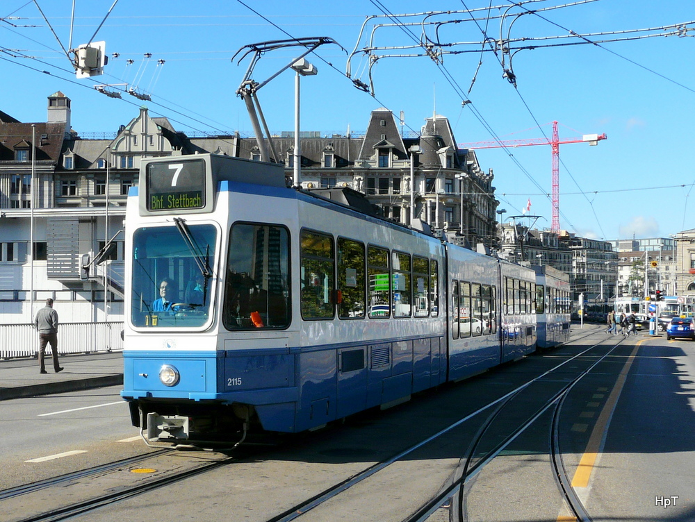VBZ - Tram Be 4/8 2119 unterwegs auf der Linie 7 in Zürich am 17.10.2013