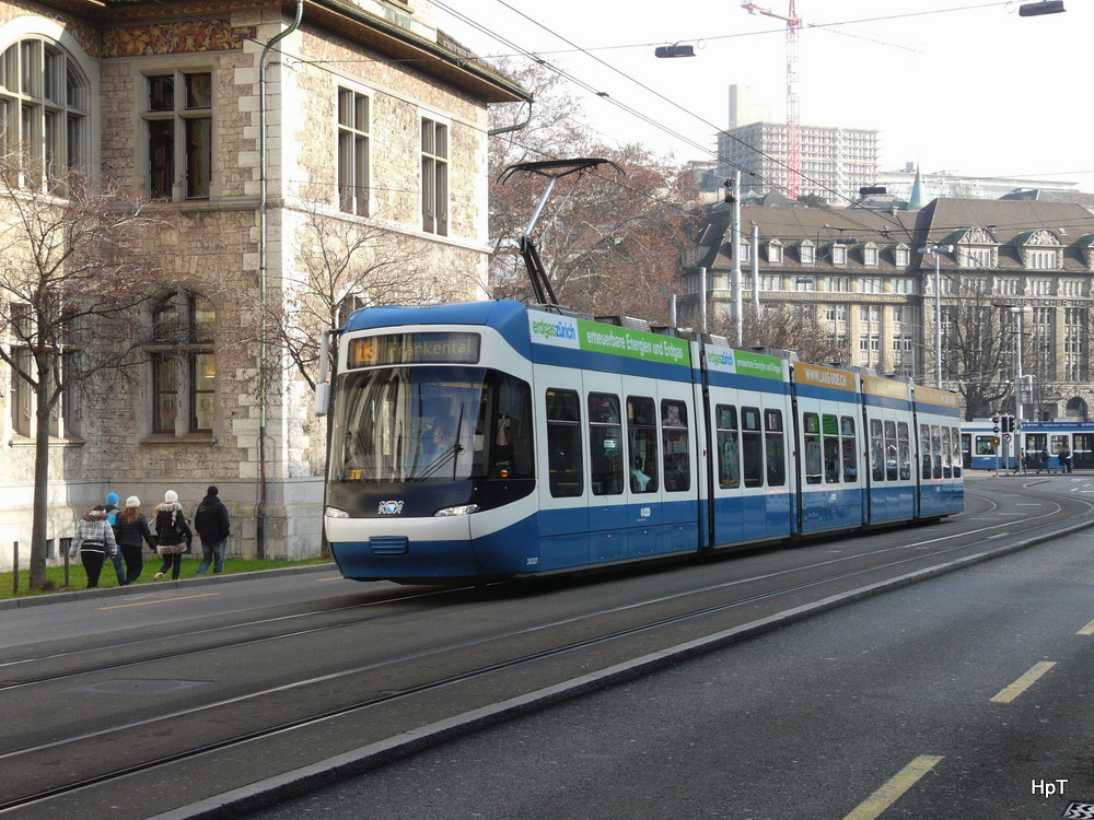 VBZ  - Tram Be 5/6 3037 unterwegs auf der Linie 13 in Zürich am 25.01.2014