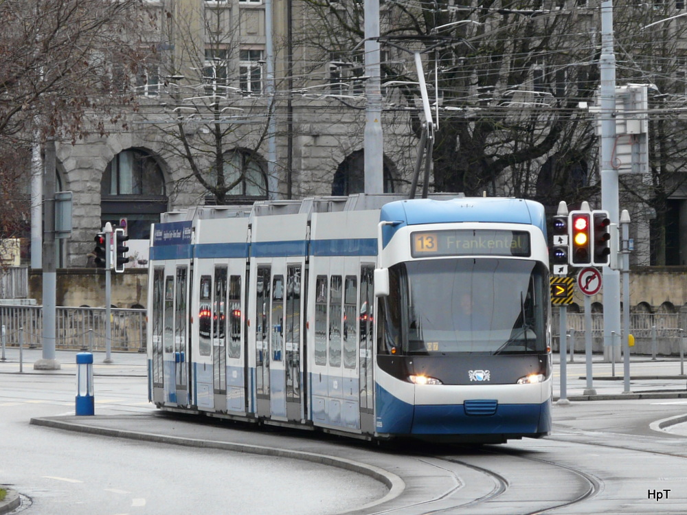VBZ - Tram Be 5/6 3028 unterwegs auf der Linie 13 in Zürich am 16.02.2014