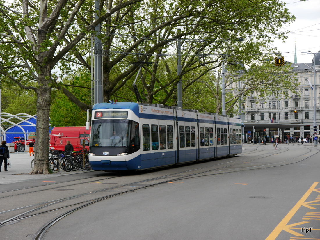 VBZ - Tram Be 5/6 3031 unterwegs auf der Linie 2 in der Stadt Zürich am 05.05.2015