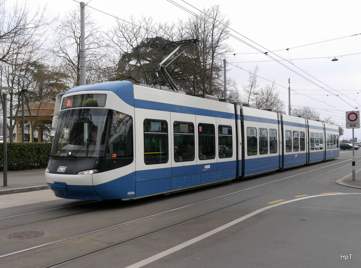 VBZ - Tram Be 5/6 3024 unterwegs auf der Linie 2 in der Stadt Zürich am 11.03.2016