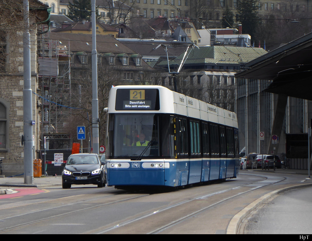VBZ - Tram Be 6/8 4001 unterwegs auf Dienstfahrt in Zürich am 29.02.2020