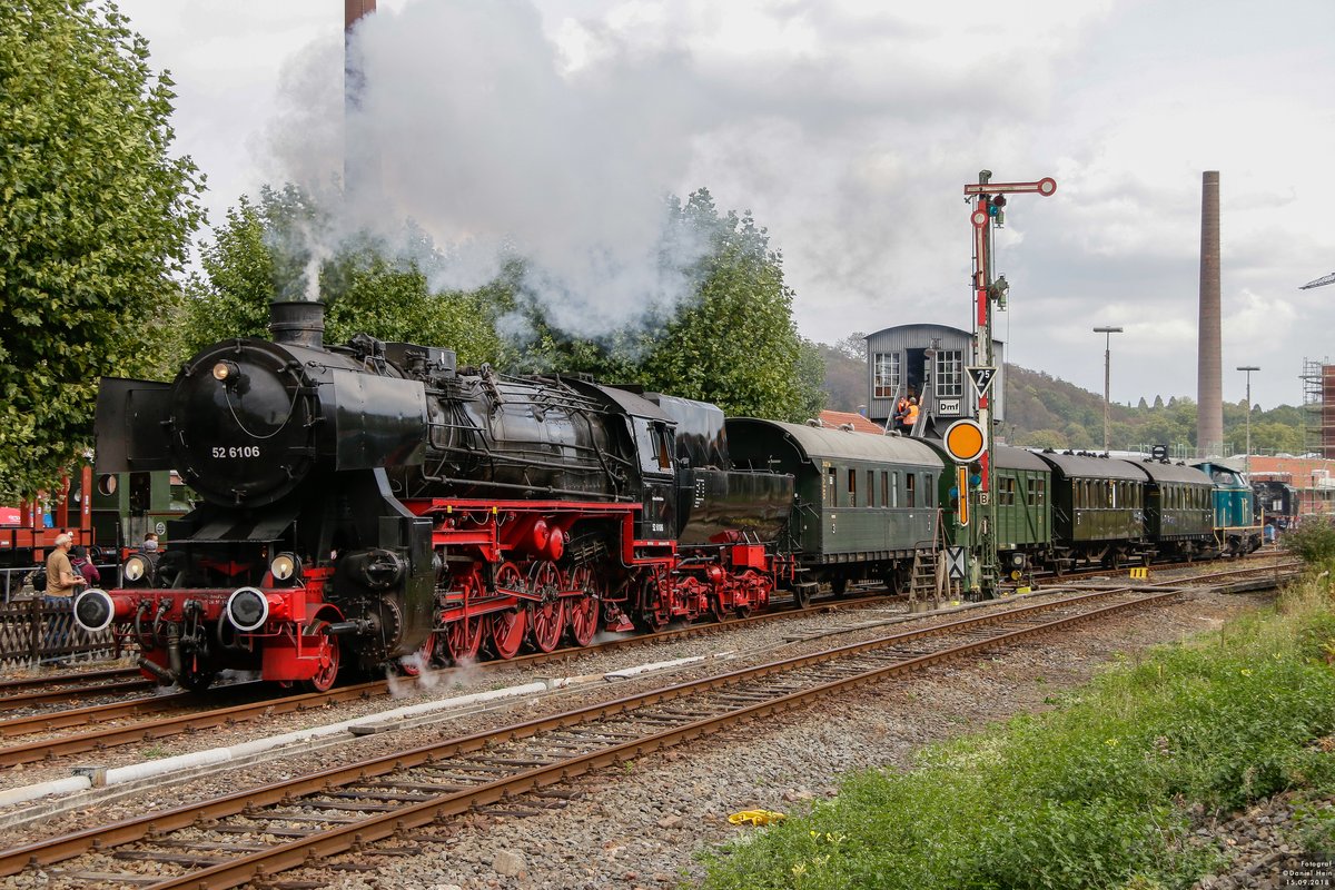 VEB 52 6106 mit Pendelzug im Eisenbahnmuseum Bochum Dahlhausen, September 2018.