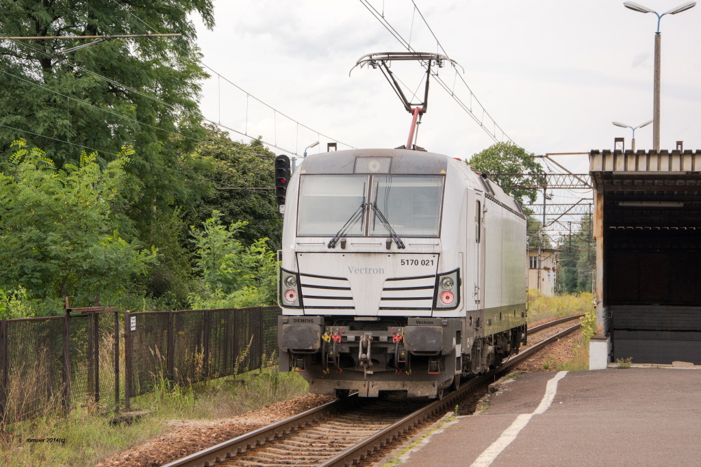 Vectron 5 1170 021 der DB Schenker Rail Polen am 18.08.2014 in Bieruń Nowy.