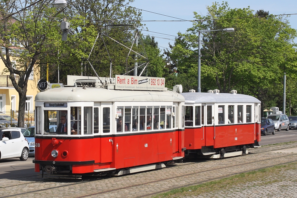 VEF T1 408 + m3 5400 am 25.April 2015 als Zubringer zum Wiener Tramwaytag zwischen den Haltestell Hauptwerkstätte und Zentralfriedhof Tor 4.