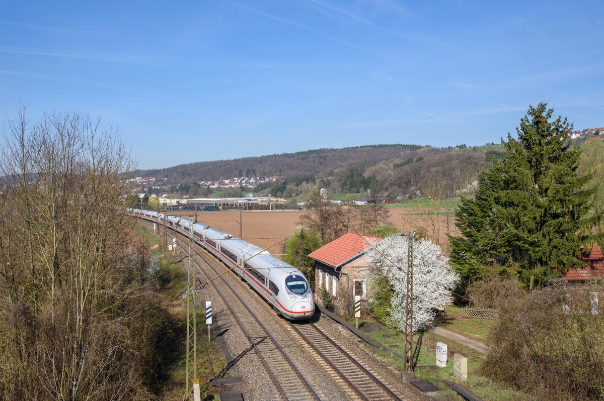 Velaro Triebzüge 707 und 711 auf dem Weg nach München als ICE 513 auf der Nassachtalbrücke mal aus anderer Perspektive.(30.3.2017).
