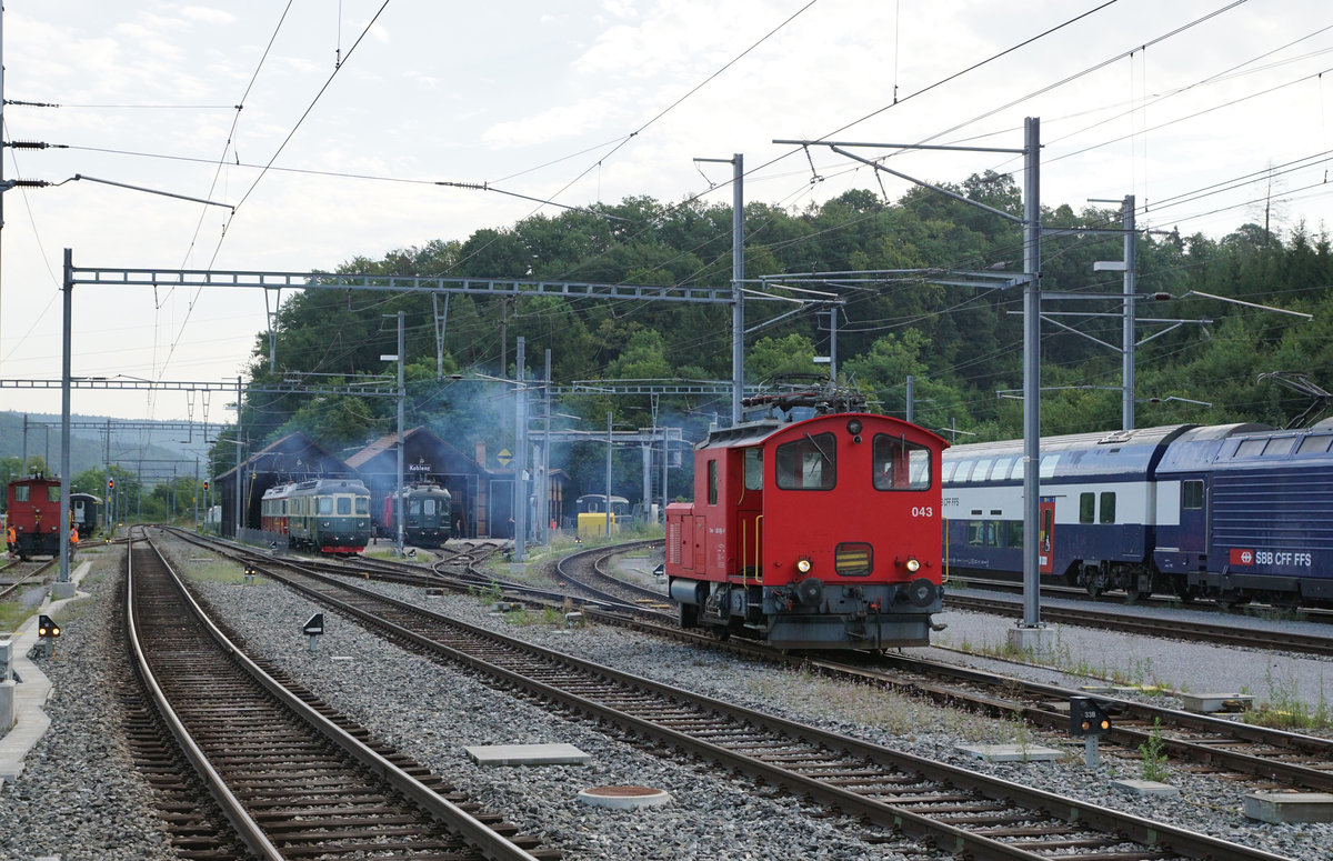 Verein Depot und Schienenfahrzeuge Koblenz (DSF)
TRIEBWAGEN TREFFEN KOBLENZ 1. AUGUST 2017.
Impressionen vom Depot bis zum Bahnhof.
Morgenstimmung.
Foto: Walter Ruetsch