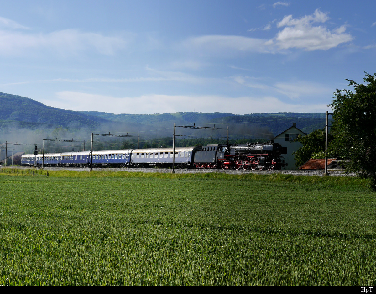 Verein Pacific 01 202 Lyss - Dampflok 01 202 unterwegs mir Rundreise Extrazug von Genf bei Aegerten am 08.06.2019