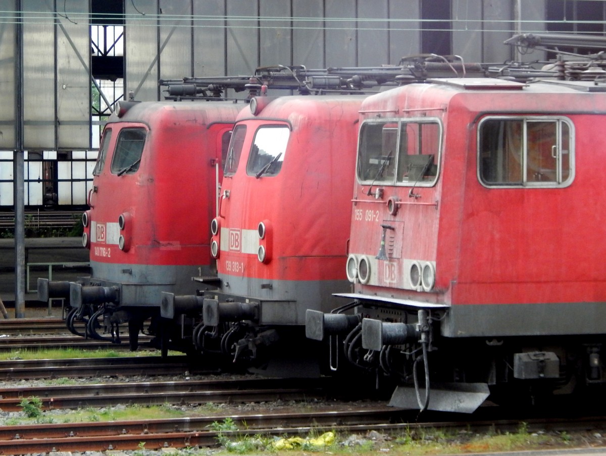 Vergleich der Fronten v.l 140 716-2 ,139 313-1 und 155 091-2 in Wanne Eikel.

Wanne Eikel 09.05.2015