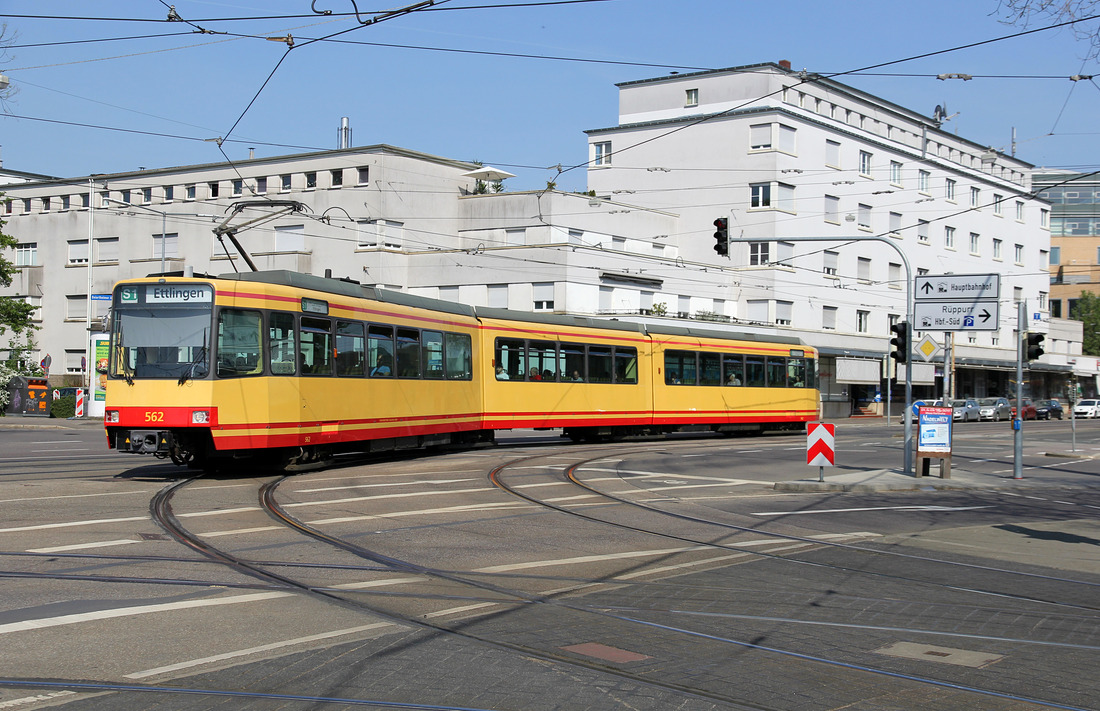 Verkehrsbetriebe Karlsruhe 562 // Karlsruhe // 21. April 2018