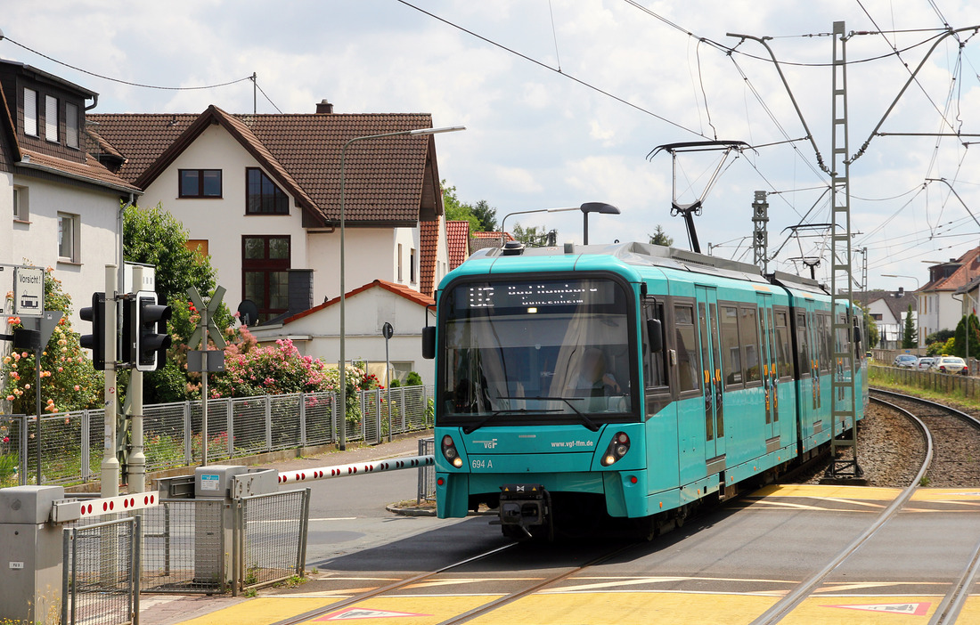 Verkehrsgesellschaft Frankfurt 694 // Frankfurt (Main) Nieder-Eschbach // 29. Juni 2021