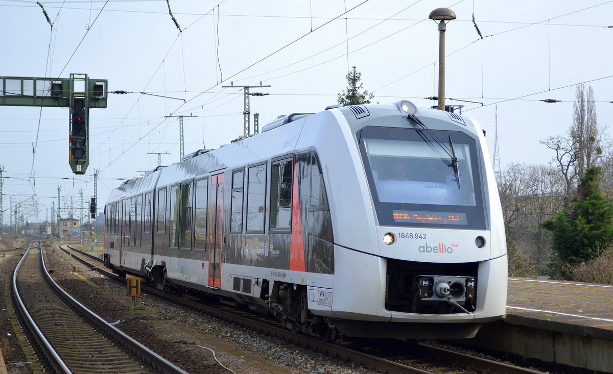 Verkehrsverbund Mein Takt mit abelio  1648 942  (NVR:  95 80 1648 942-8 D-ABRM ....) bei der Einfahrt BF. Magdeburg Neustadt weiter Richtung Magdeburg Hbf. am 17.03.20