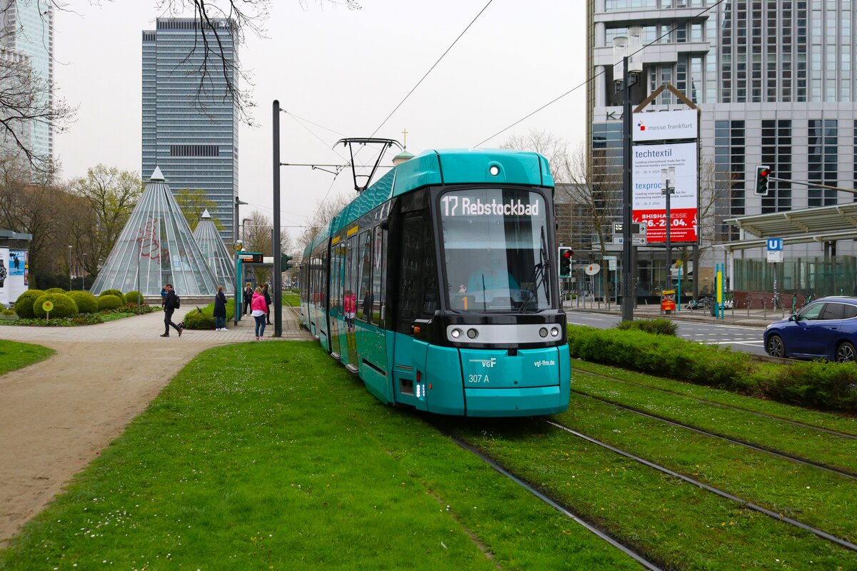 VGF Alstom Citadis SX05 T-Wagen 307 am 30.03.24 in Frankfurt am Main Messe