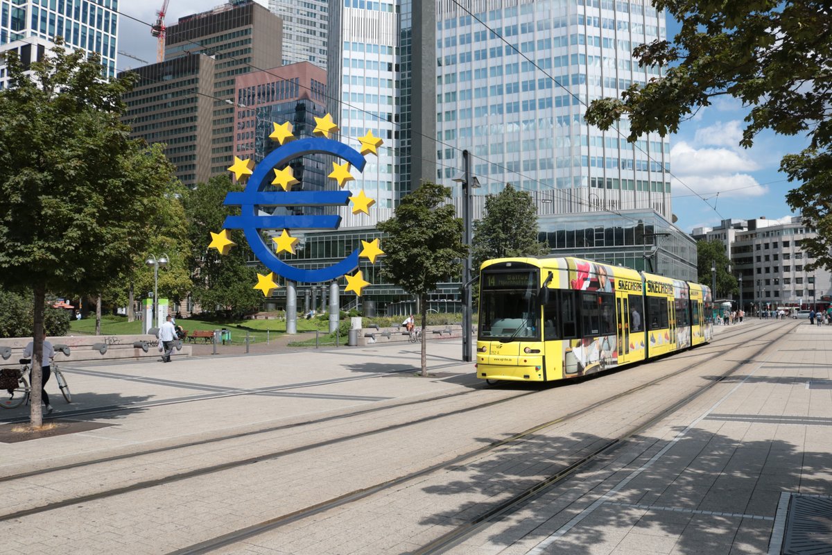 VGF Bombardier Flexity Classic S-Wagen 252 am 19.08.20 in Frankfurt am Main