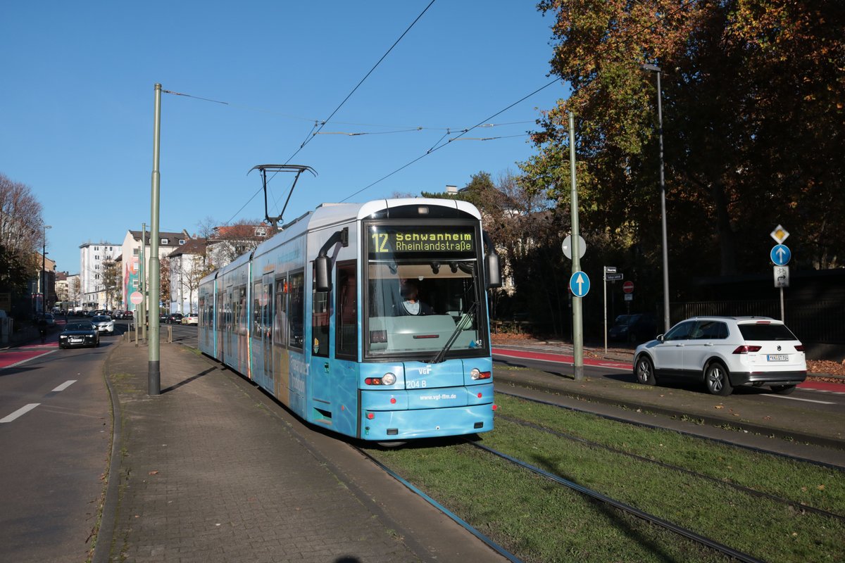 VGF Bombardier Flexity Classis S-Wagen 204 am 06.11.20 in Frankfurt am Main