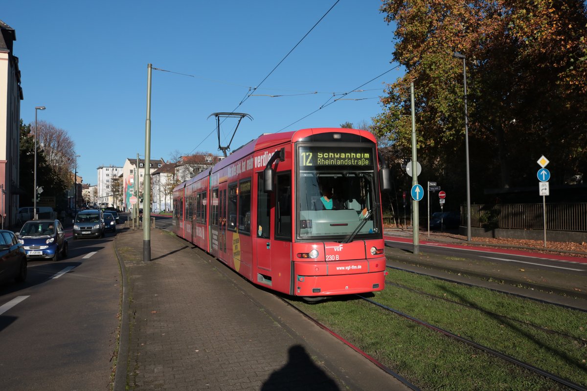 VGF Bombardier Flexity Classis S-Wagen 230 am 06.11.20 in Frankfurt am Main