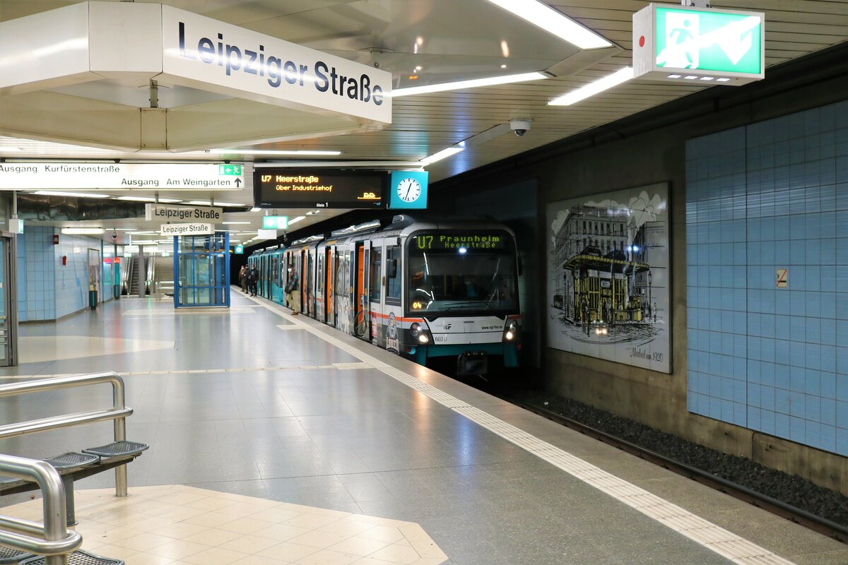 VGF Bombardier Flexity Swift U5-25 Wagen 603 am 14.11.21 in Frankfurt am Main Leipziger Straße