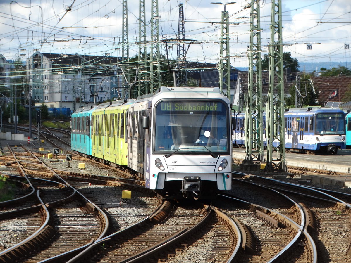 VGF Bombardier U5-25 Wagen 630 am 05.10.16 in Frankfurt Heddernheim