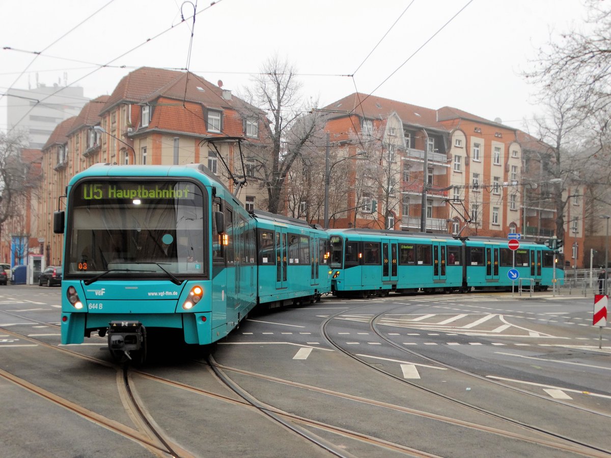 VGF Bombardier U5-25 Wagen 644 am 31.12.16 in Frankfurt am Main 