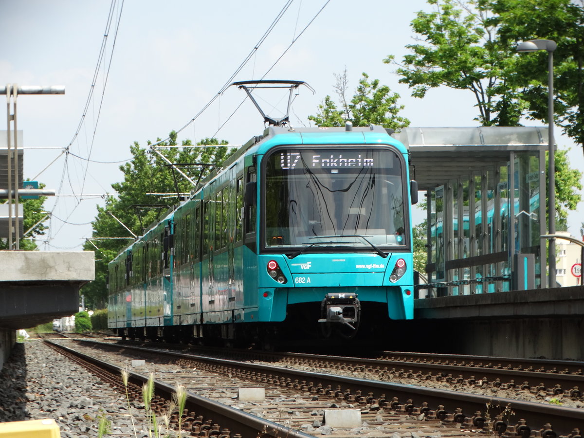 VGF Bombardier U5-25 Wagen 682 Downside am 10.06.16 in Frankfurt am Main