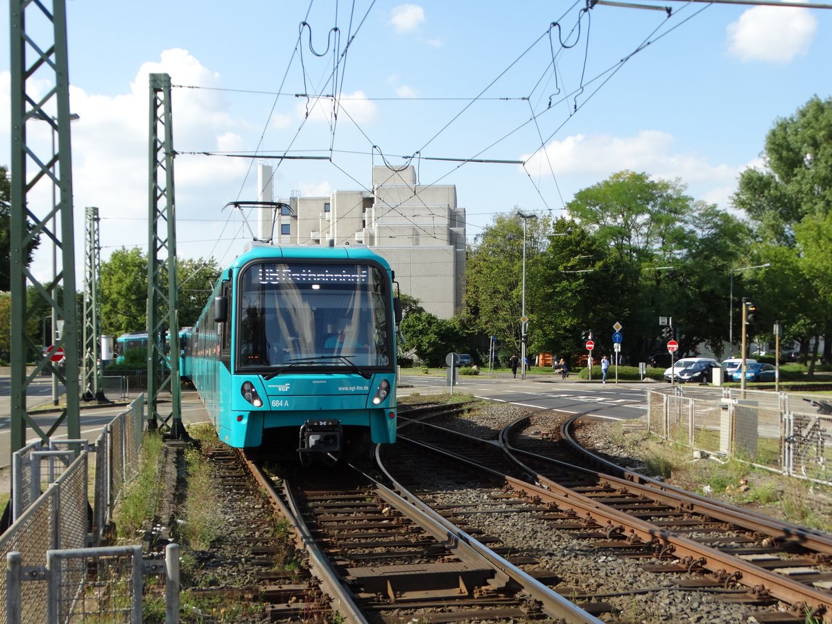 VGF Bombardier U5-25 Wagen 684 am 01.09.17 in Frankfurt Industriehof auf der U6